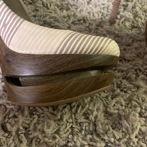 Jessica Simpson high heels 6.5 - Picture 3 of 5